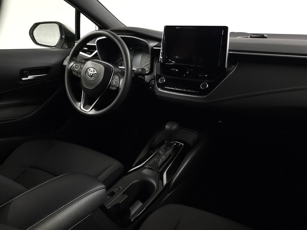 2025 Toyota Corolla Hatchback SE 5-DOOR AUTO|CAMERA|BLUETOOTH in Laval, Quebec - 7 - w1024h768px