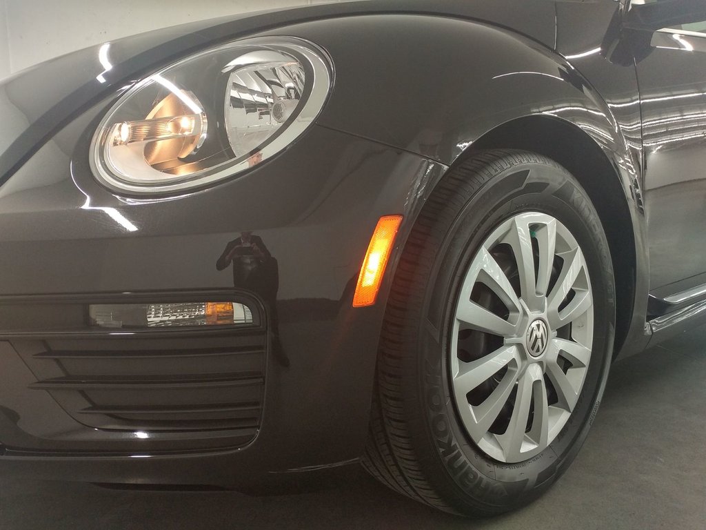 2018 Volkswagen Beetle TRENDLINE AUTO|BLUETOOTH|SIEGES CHAUFFANT in Laval, Quebec - 6 - w1024h768px
