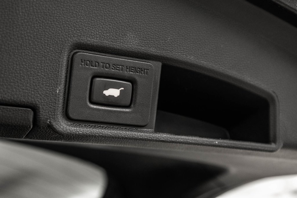 2021 Acura RDX A-SPEC AWD CUIR in Laval, Quebec - 12 - w1024h768px