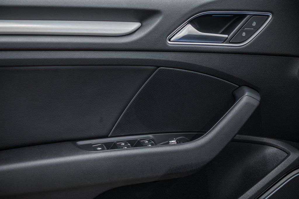 Audi A3 Cabriolet TECHNIK S-LINE 19 PCS 2019 à Laval, Québec - 16 - w1024h768px