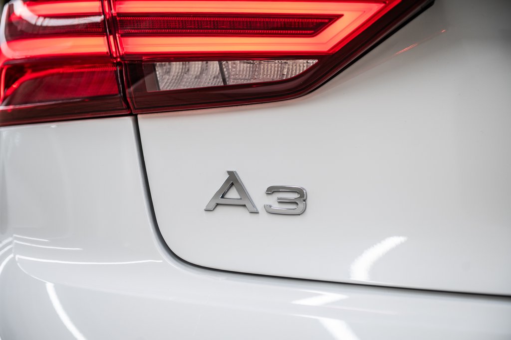 Audi A3 PROGRESSIV S-LINE PREMIUM PKG 2019 à Laval, Québec - 10 - w1024h768px