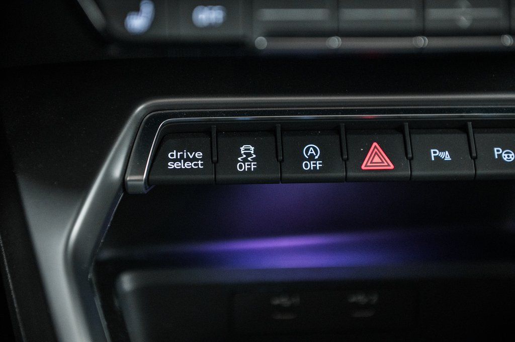 2022 Audi A3 Sedan TECHNIK S-LINE QUATTRO in Laval, Quebec - 25 - w1024h768px