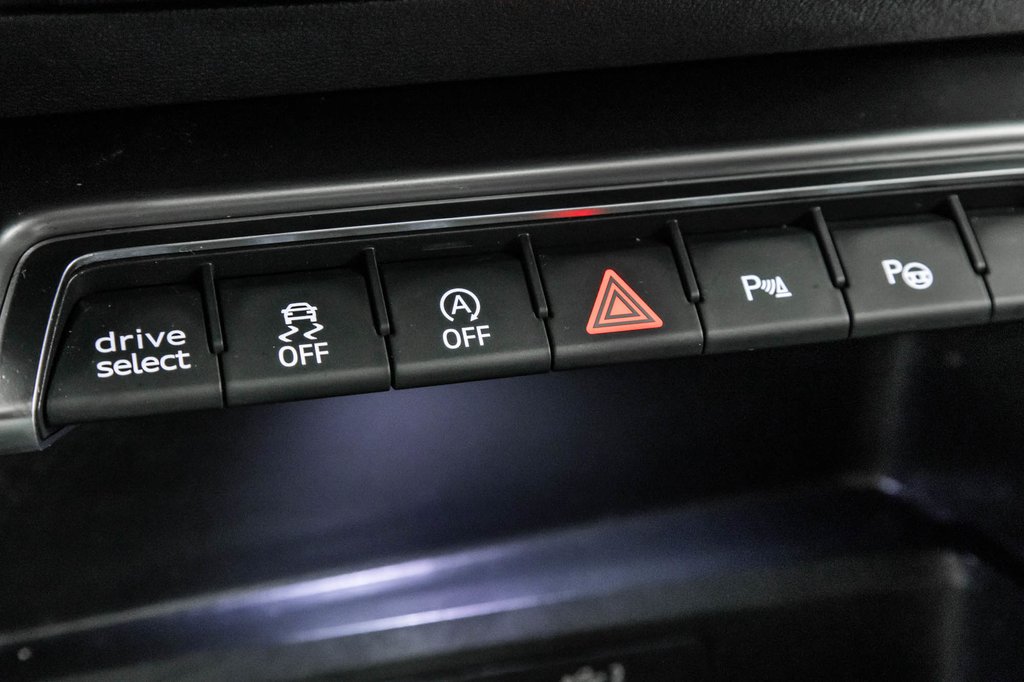 2022 Audi A3 Sedan PROGRESSIV S-LINE TECH PKG LUXURY PKG in Laval, Quebec - 26 - w1024h768px