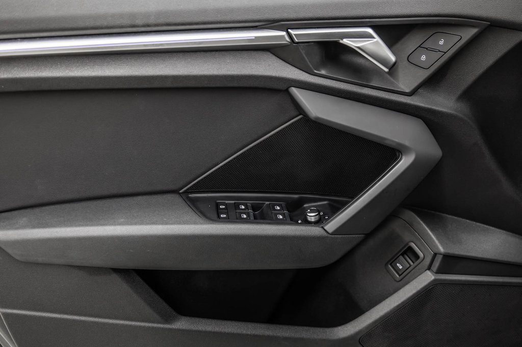 2022 Audi A3 Sedan PROGRESSIV S-LINE TECH PKG LUXURY PKG in Laval, Quebec - 12 - w1024h768px