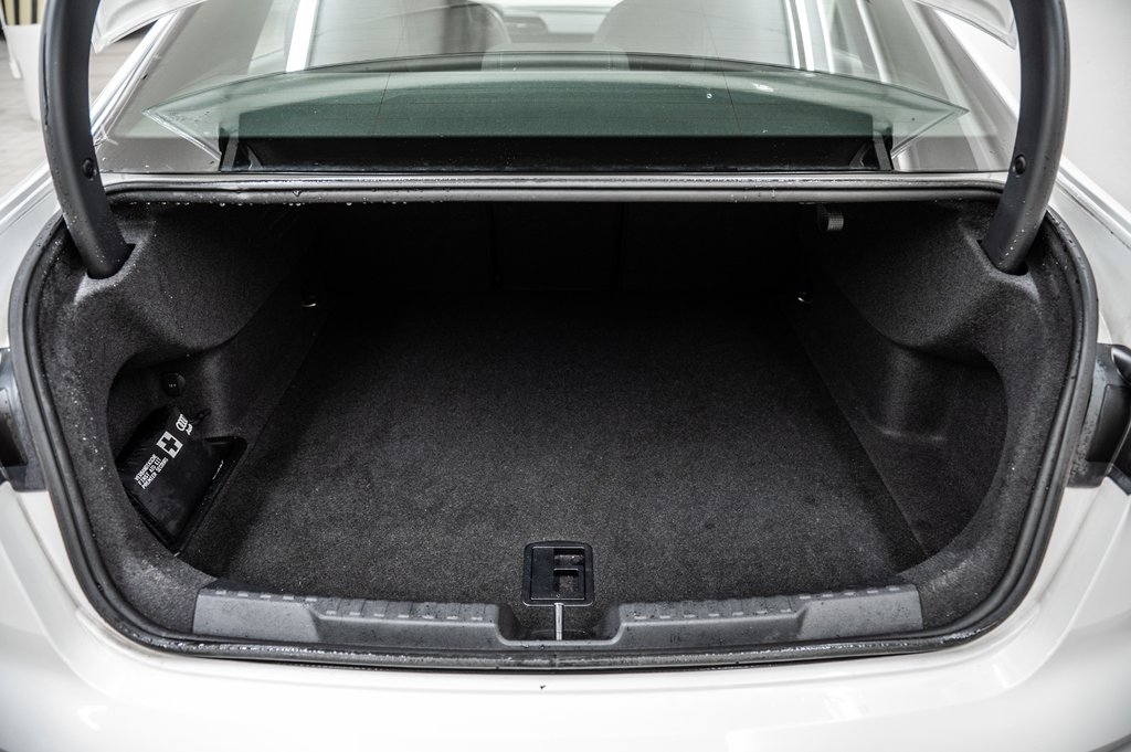 2022 Audi A3 Sedan PROGRESSIV S-LINE QUATTRO in Laval, Quebec - 12 - w1024h768px