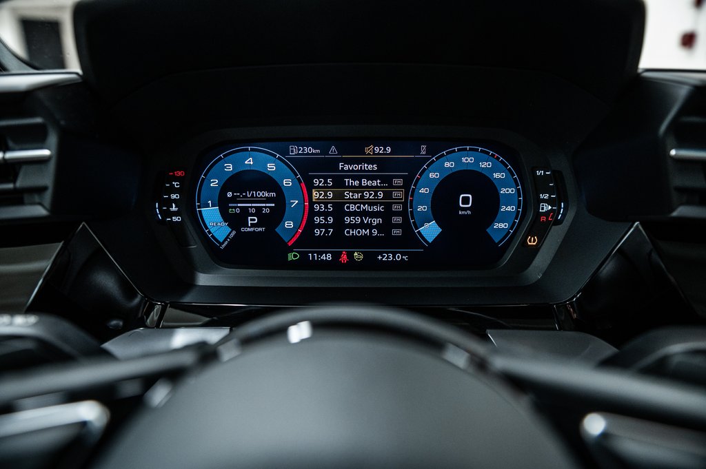 Audi A3 Sedan KOMFORT QUATTRO 18 PCS 2023 à Laval, Québec - 17 - w1024h768px
