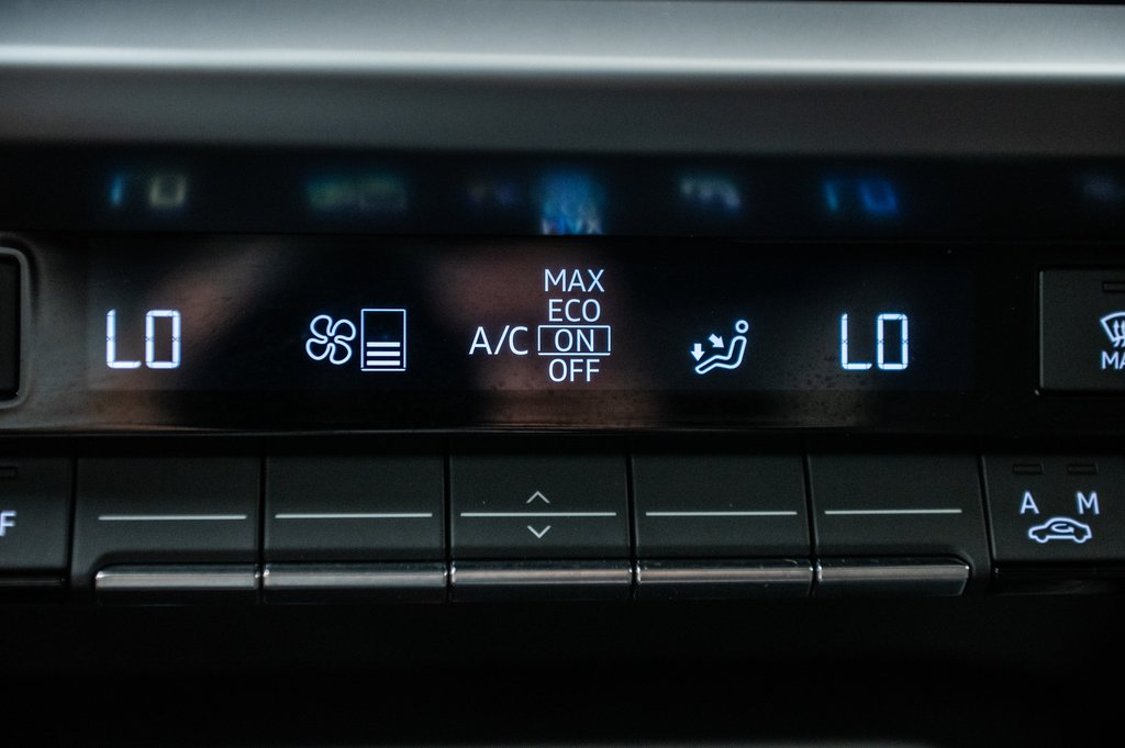 Audi A3 Sedan KOMFORT QUATTRO 18 PCS 2023 à Laval, Québec - 22 - w1024h768px