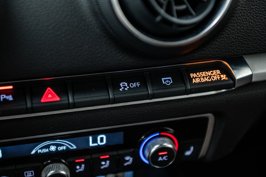 Audi A3 KOMFORT QUATTRO TOIT CUIR BAS KM!! 2018 à Laval, Québec - 21 - w1024h768px