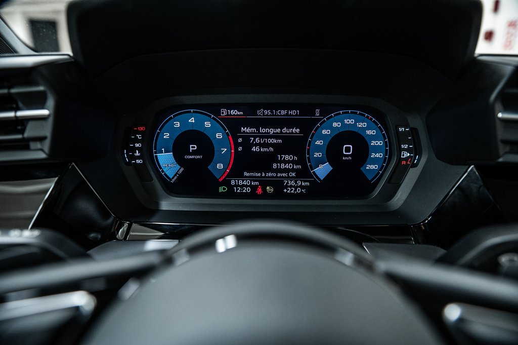 Audi A3 Komfort QUATTRO 18 PCS TOIT CUIR CARPLAY 2023 à Laval, Québec - 17 - w1024h768px