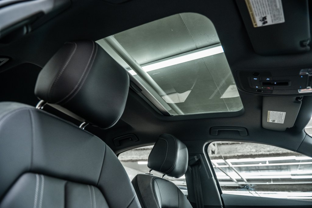 Audi A3 Komfort QUATTRO 18 PCS TOIT CUIR CARPLAY 2023 à Laval, Québec - 32 - w1024h768px