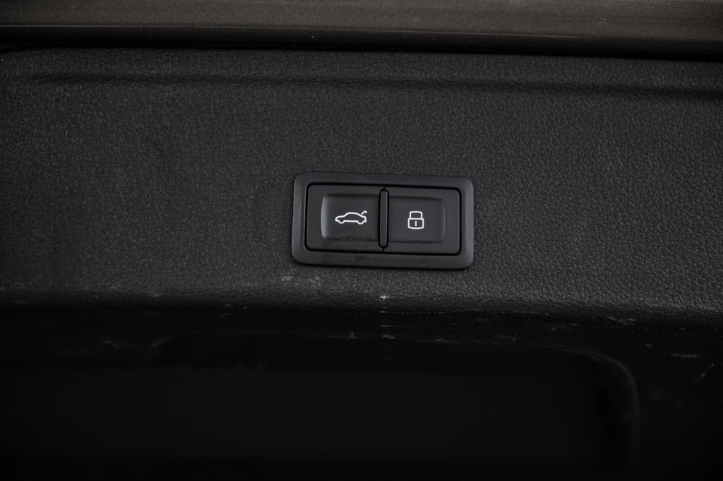 2022 Audi A4 allroad Komfort 45 PANO CUIR CAMÉRA VORSPRUNG in Laval, Quebec - 12 - w1024h768px
