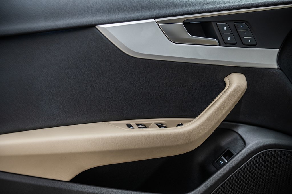 Audi A4 Sedan KOMFORT ENS COMMODITÉ 2018 à Laval, Québec - 12 - w1024h768px