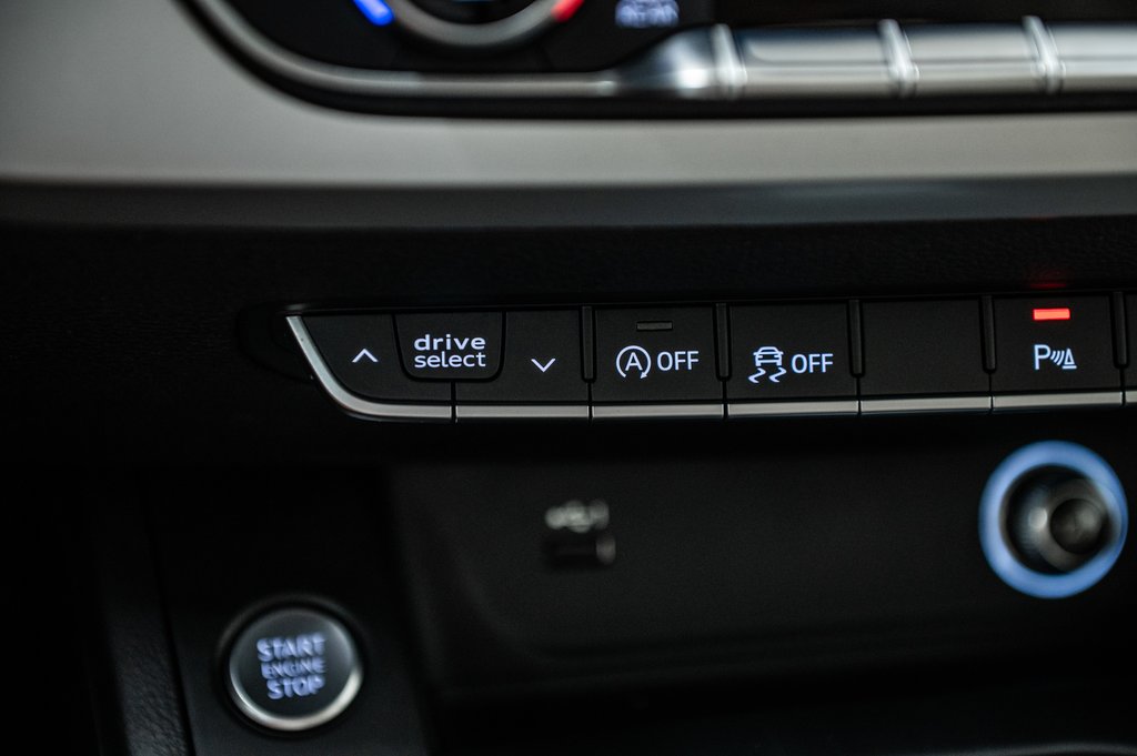 Audi A4 Sedan KOMFORT ENS COMMODITÉ 2018 à Laval, Québec - 23 - w1024h768px