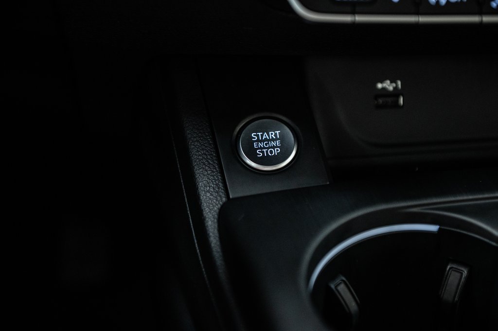Audi A4 Sedan KOMFORT ENS COMMODITÉ 2018 à Laval, Québec - 24 - w1024h768px