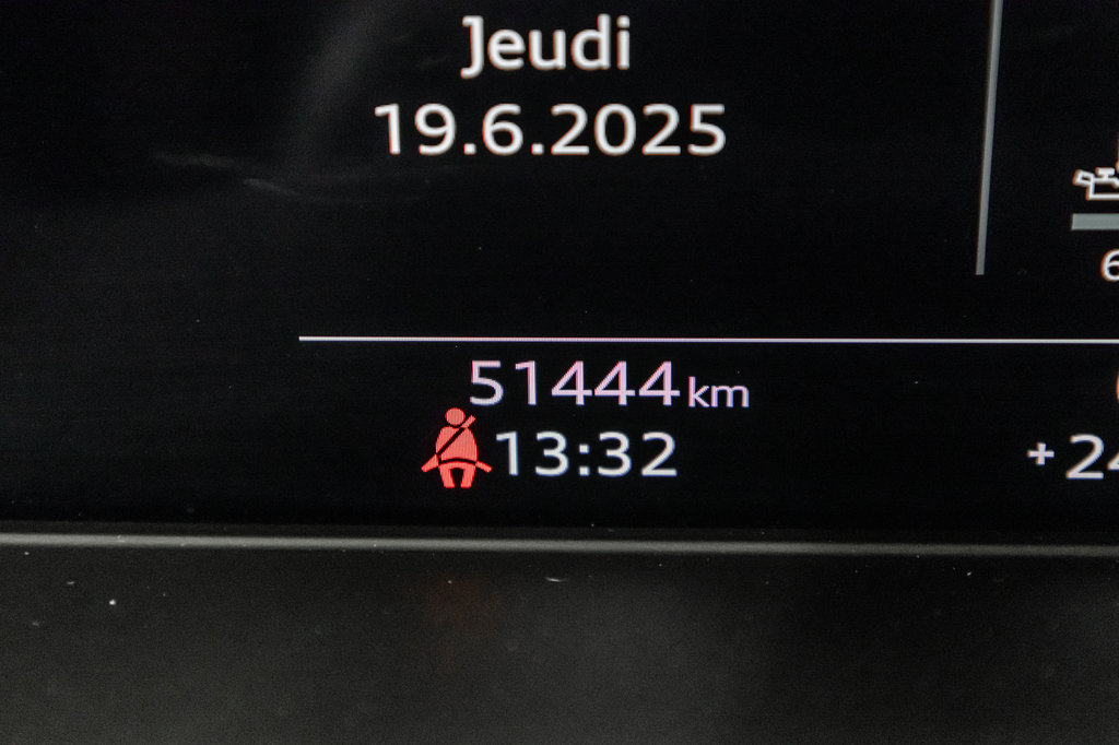 Audi A4 Sedan TECHNIK S-LINE BLACK PKG 19 PCS 2021 à Laval, Québec - 19 - w1024h768px