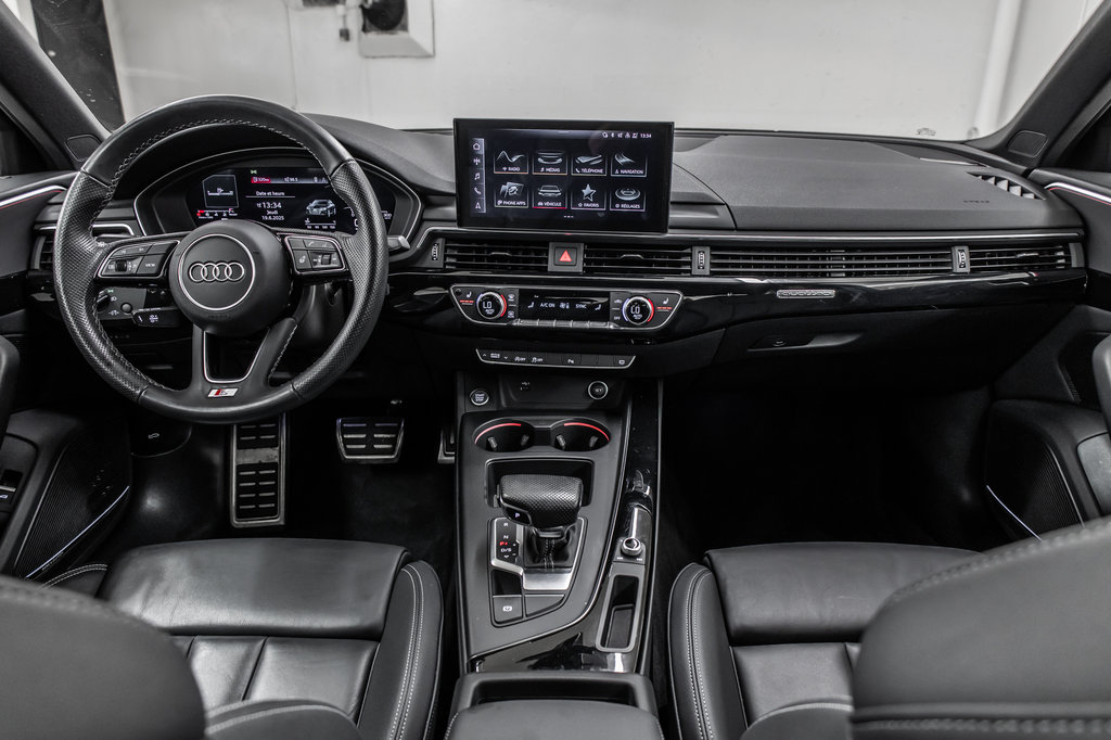 Audi A4 Sedan TECHNIK S-LINE BLACK PKG 19 PCS 2021 à Laval, Québec - 36 - w1024h768px