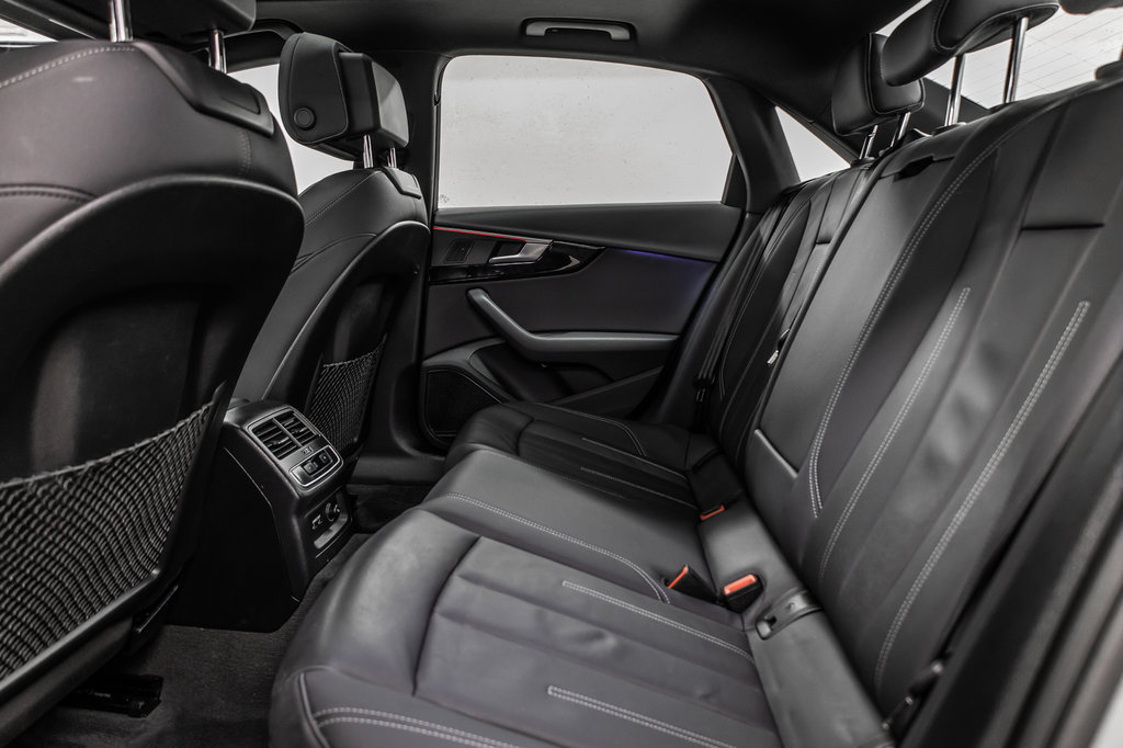 Audi A4 Sedan TECHNIK S-LINE BLACK PKG 19 PCS 2021 à Laval, Québec - 35 - w1024h768px