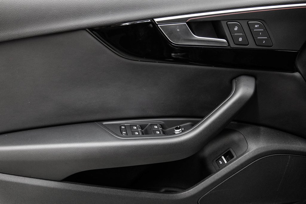 2023 Audi A4 Sedan KOMFORT ENS COMMODITÉS in Laval, Quebec - 12 - w1024h768px
