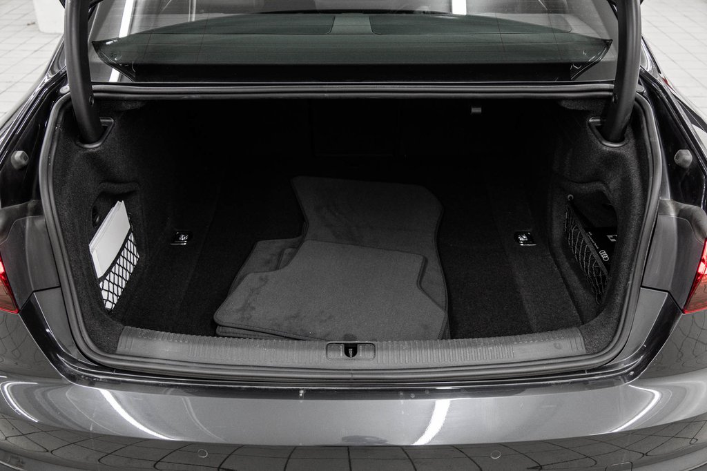 2023 Audi A4 Sedan KOMFORT ENS COMMODITÉS in Laval, Quebec - 10 - w1024h768px