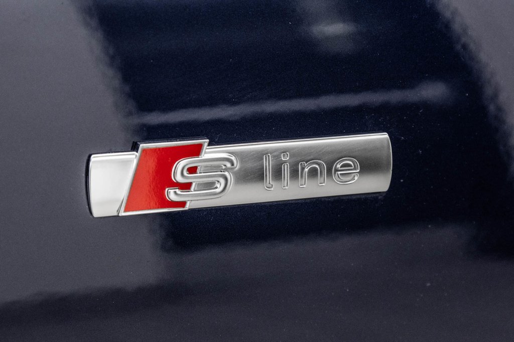 2023 Audi A4 Sedan PROGRESSIV S-LINE BLACK PKG in Laval, Quebec - 39 - w1024h768px