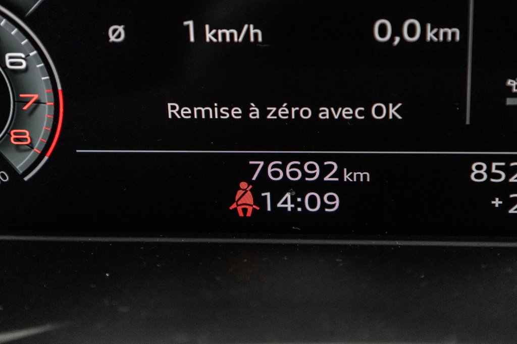 2023 Audi A4 Sedan PROGRESSIV S-LINE BLACK PKG in Laval, Quebec - 19 - w1024h768px