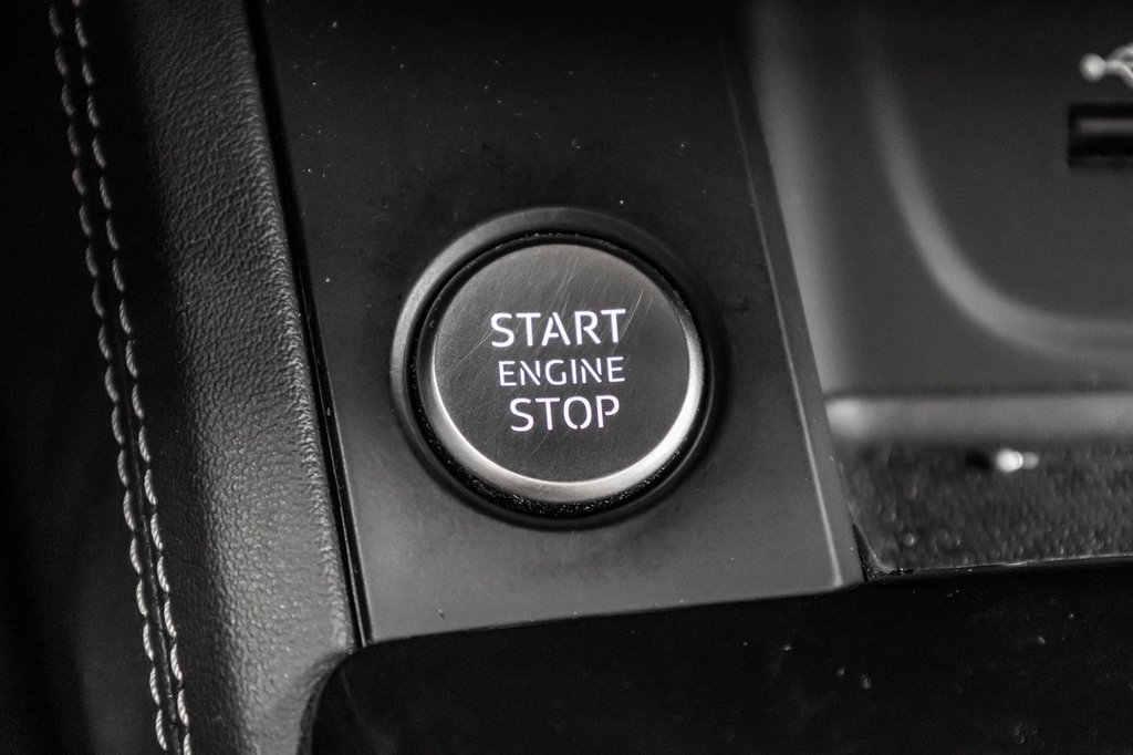 2023 Audi A4 Sedan PROGRESSIV S-LINE BLACK PKG in Laval, Quebec - 23 - w1024h768px