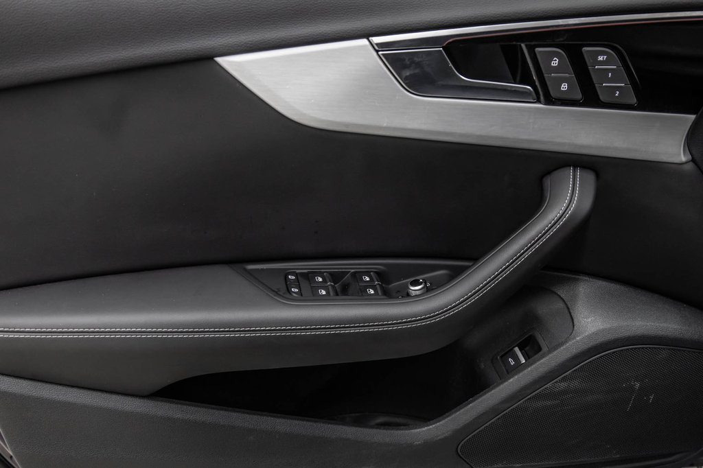 2023 Audi A4 Sedan PROGRESSIV S-LINE BLACK PKG in Laval, Quebec - 12 - w1024h768px