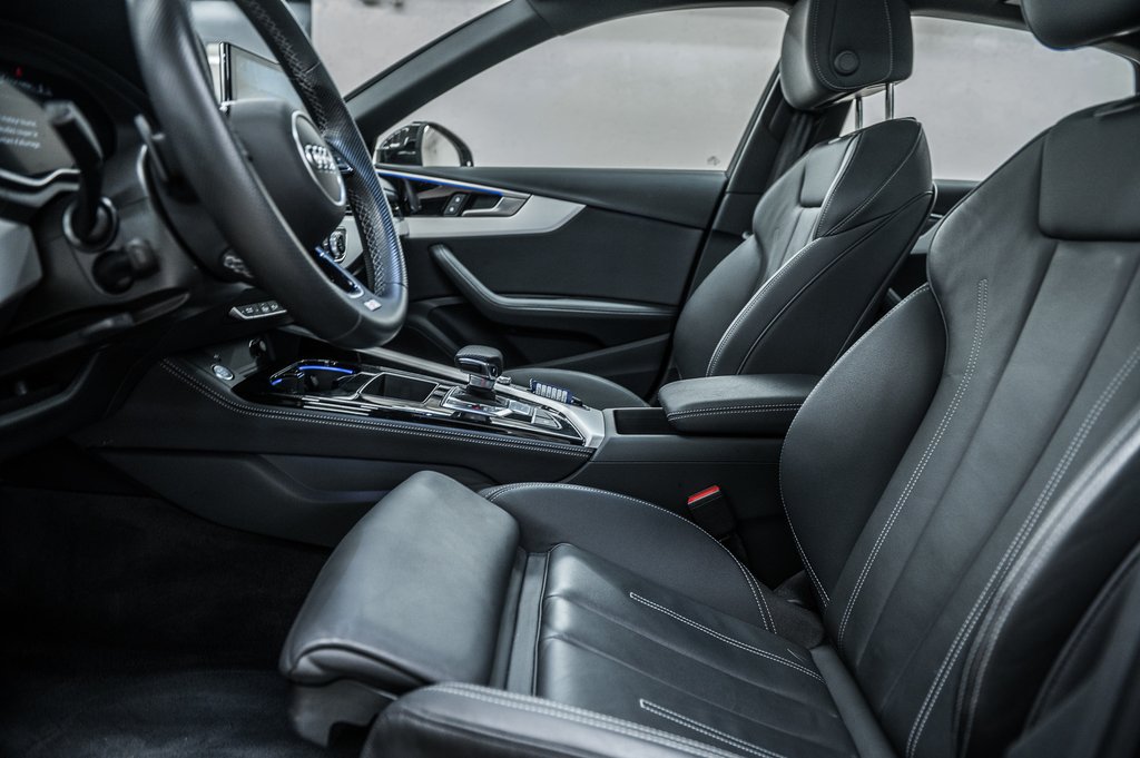 Audi A4 Sedan PROGRESSIV, S-LINE COMPETITION PACKAGE 2023 à Laval, Québec - 14 - w1024h768px