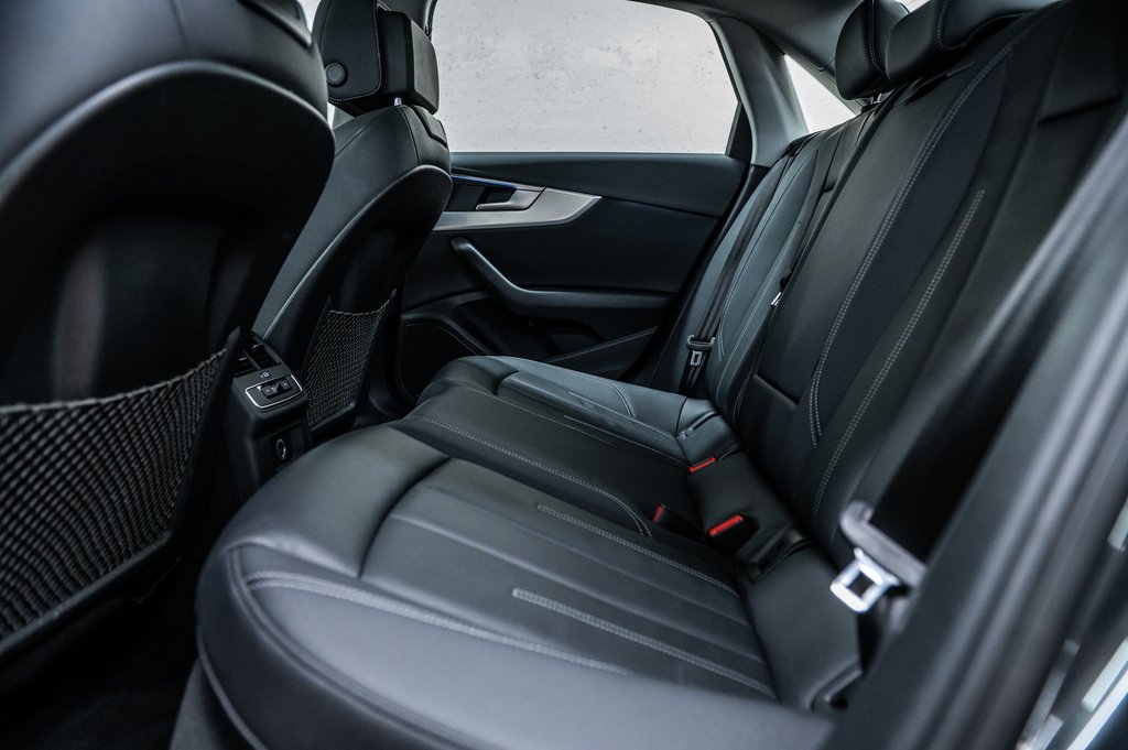 Audi A4 PROGRESSIV QUATTRO 2023 à Laval, Québec - 28 - w1024h768px