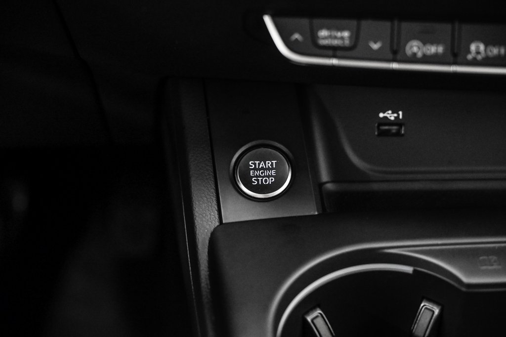 Audi A4 Sedan KOMFORT VORSPRUNG EDITION 2023 à Laval, Québec - 16 - w1024h768px