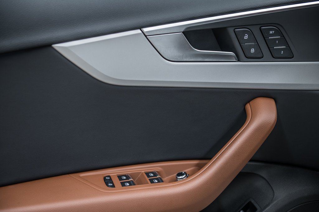 Audi A4 Sedan KOMFORT QUATTRO 45 TFSI 2024 à Laval, Québec - 12 - w1024h768px