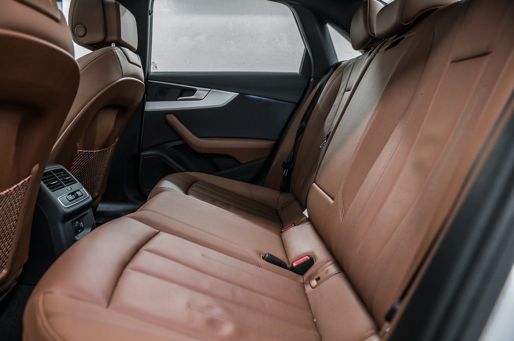 Audi A4 Sedan KOMFORT QUATTRO 45 TFSI 2024 à Laval, Québec - 25 - w1024h768px