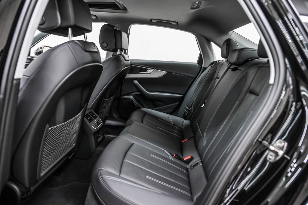 Audi A4 KOMFORT QUATTRO 45TFSI 2023 à Laval, Québec - 18 - w1024h768px