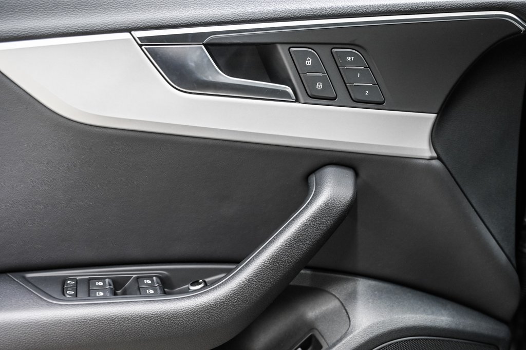 Audi A4 KOMFORT QUATTRO 45TFSI 2023 à Laval, Québec - 10 - w1024h768px