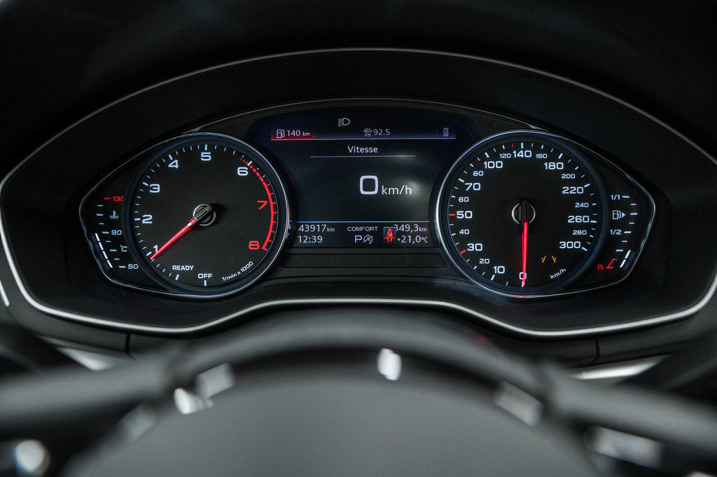 Audi A5 COUPE KOMFORT ENSEMBLE COMMODITÉS 2021 à Laval, Québec - 17 - w1024h768px
