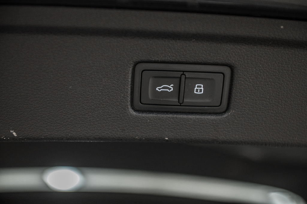 Audi A5 Sportback PROGRESSIV S-LINE BLACK OPTIC 19 PCS 2021 à Laval, Québec - 13 - w1024h768px