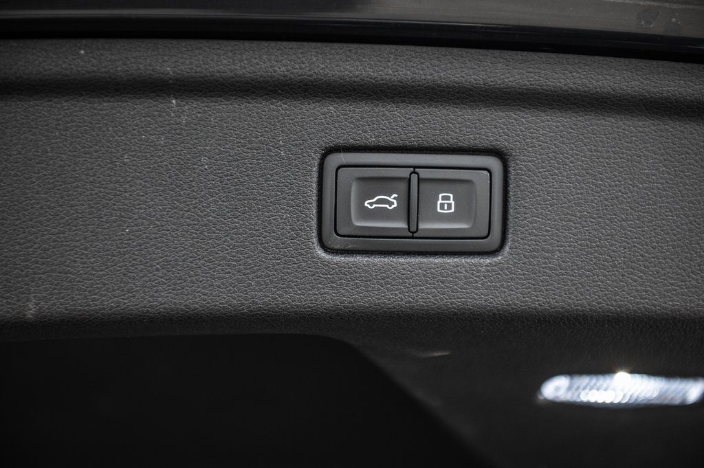 2022 Audi A5 Sportback KOMFORT ENSEMBLE COMMODITÉ 19 PCS in Laval, Quebec - 12 - w1024h768px