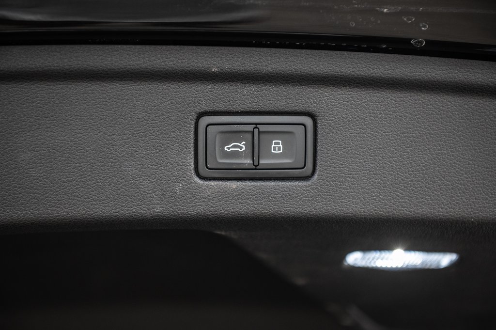 Audi A5 Sportback KOMFORT QUATTRO 19 PCS 2023 à Laval, Québec - 12 - w1024h768px