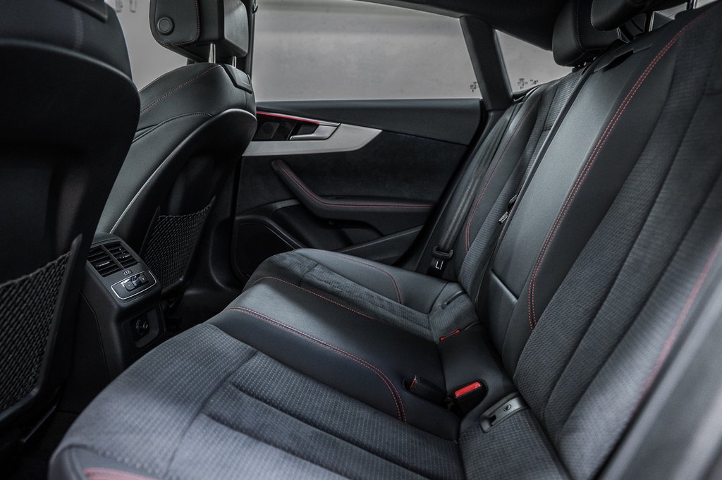 2024 Audi A5 Sportback PROGRESSIV S-LINE BLACK COMPETITION in Laval, Quebec - 28 - w1024h768px