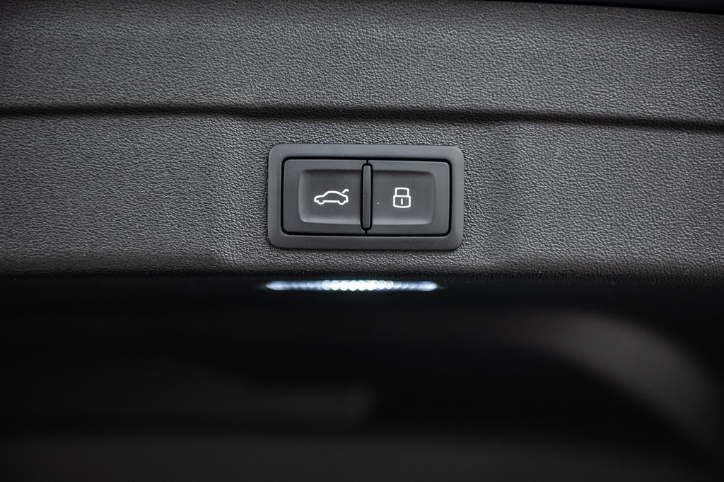 2025 Audi A5 PROGRESSIV NEW MODEL in Laval, Quebec - 12 - w1024h768px