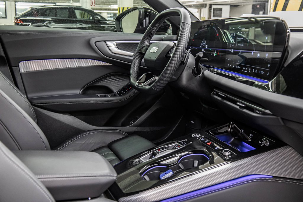 Audi A5 ALL NEW A5 BLACK OPTIC 19 PCS 2025 à Laval, Québec - 34 - w1024h768px