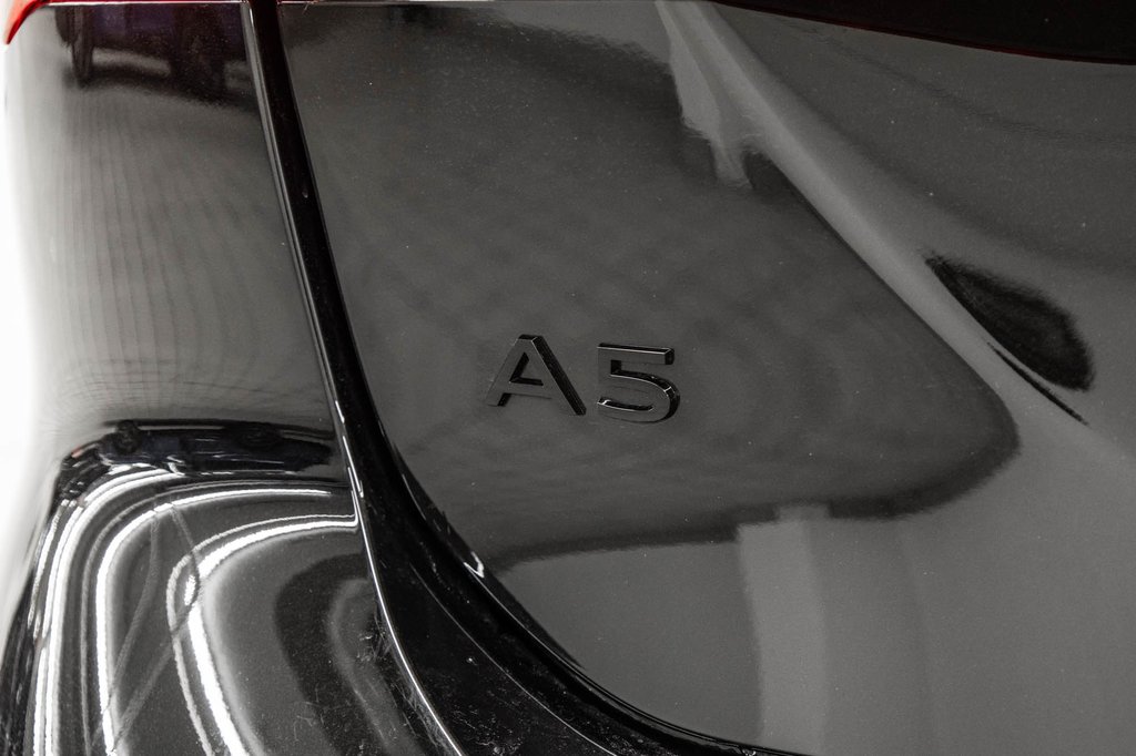 Audi A5 ALL NEW A5 BLACK OPTIC 19 PCS 2025 à Laval, Québec - 9 - w1024h768px