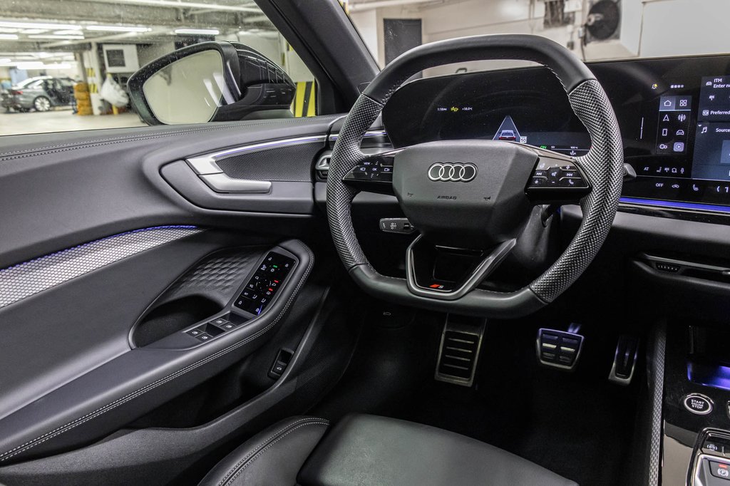 Audi A5 ALL NEW A5 BLACK OPTIC 19 PCS 2025 à Laval, Québec - 32 - w1024h768px