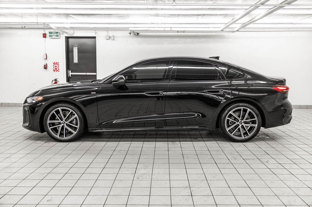 Audi A5 ALL NEW A5 BLACK OPTIC 19 PCS 2025 à Laval, Québec - 3 - w1024h768px