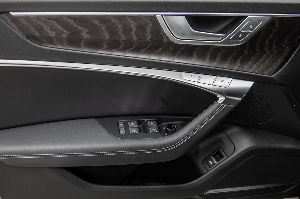 2022 Audi A6 Sedan V6 55TFSI  TECHNIK, S-LINE BLACK OPTICS, 21PCS in Laval, Quebec - 13 - w1024h768px