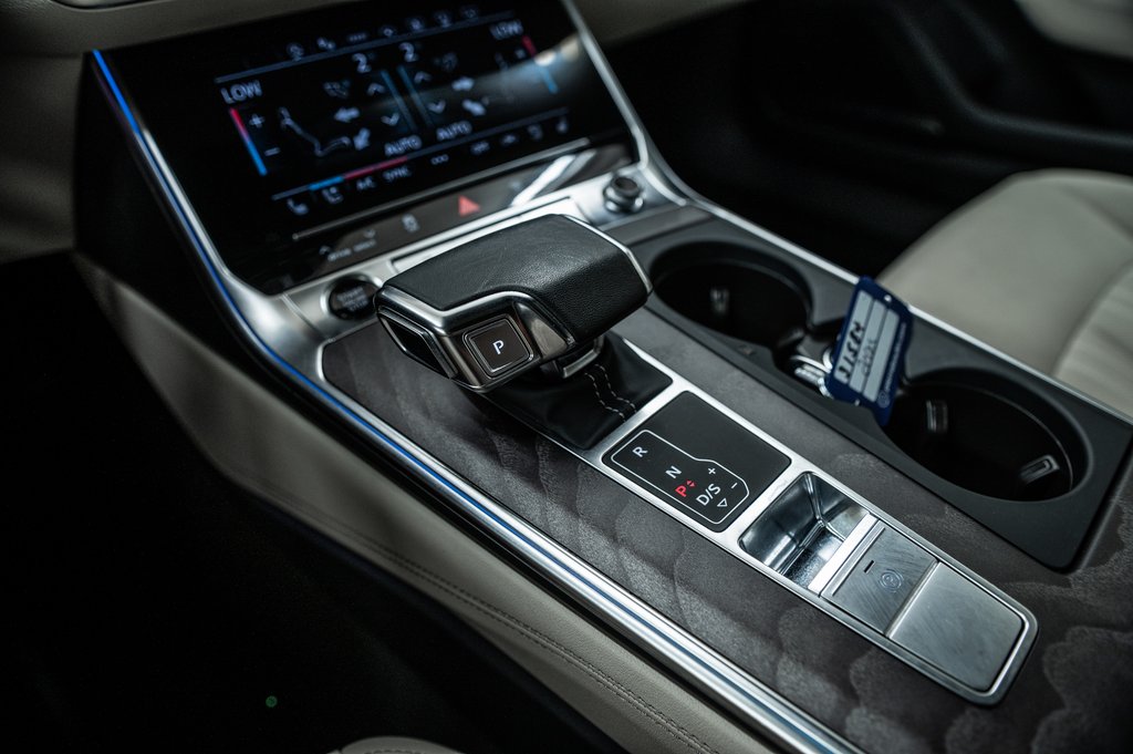 Audi A6 Technik 55 QUATTRO CUIR NAV TOIT BAS KM 2024 à Laval, Québec - 28 - w1024h768px