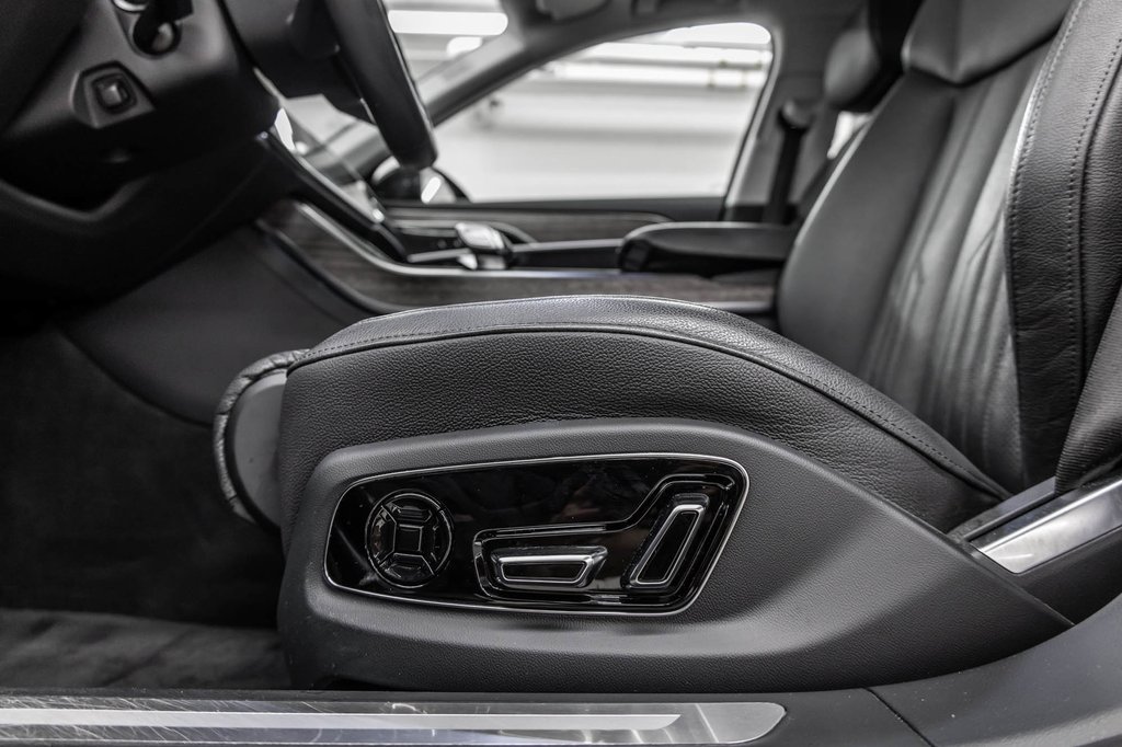 2023 Audi A8 L 55 3.0TFSI | BLACK PACK | TOIT | 20PCS | BAS KM!! in Laval, Quebec - 14 - w1024h768px