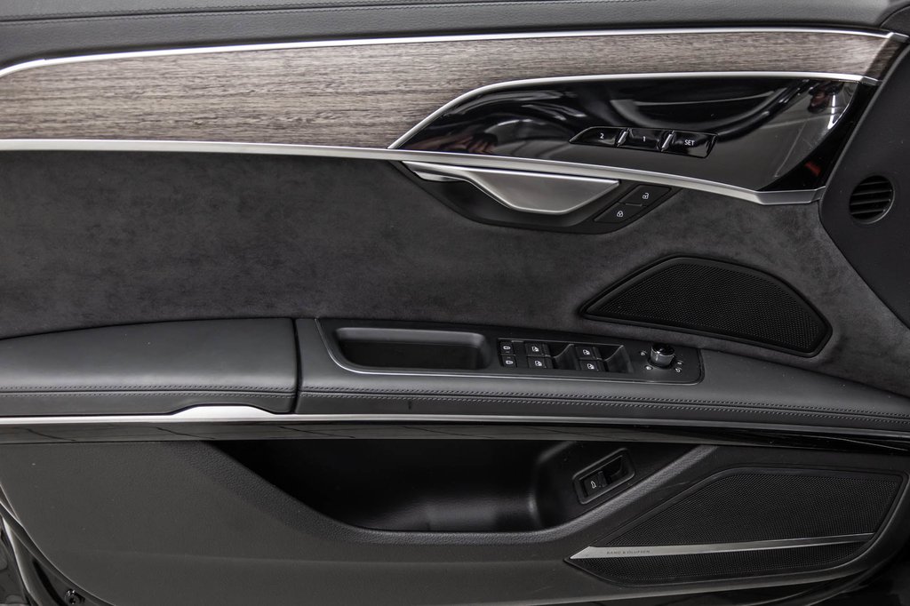 2023 Audi A8 L 55 3.0TFSI | BLACK PACK | TOIT | 20PCS | BAS KM!! in Laval, Quebec - 13 - w1024h768px