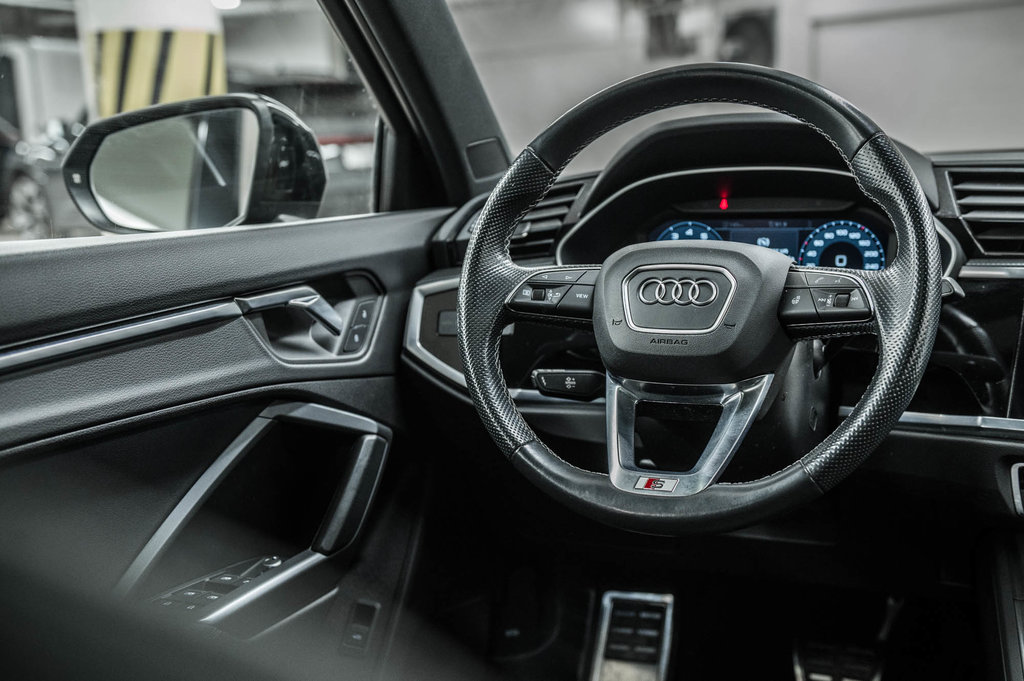 2021 Audi Q3 PROGRESSIV S-LINE BLACK OPTIC in Laval, Quebec - 29 - w1024h768px