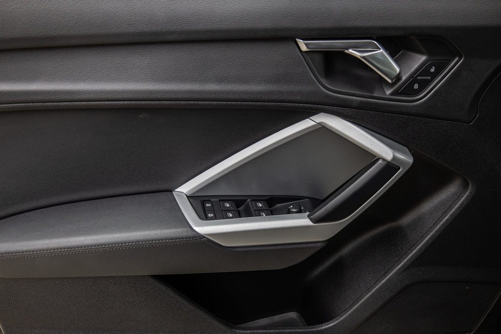 Audi Q3 KOMFORT QUATTRO 45 TFSI 2021 à Laval, Québec - 12 - w1024h768px